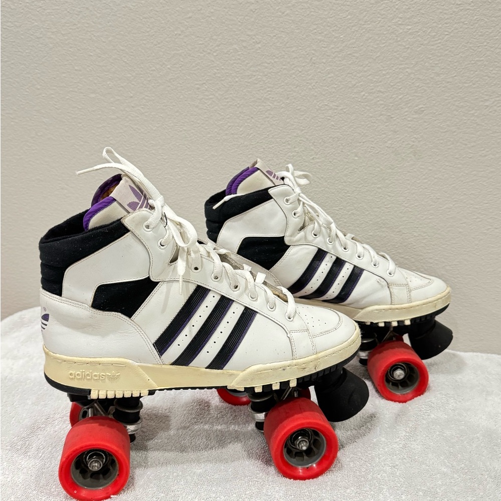 Adidas White and Black Skates with Red Wheels
